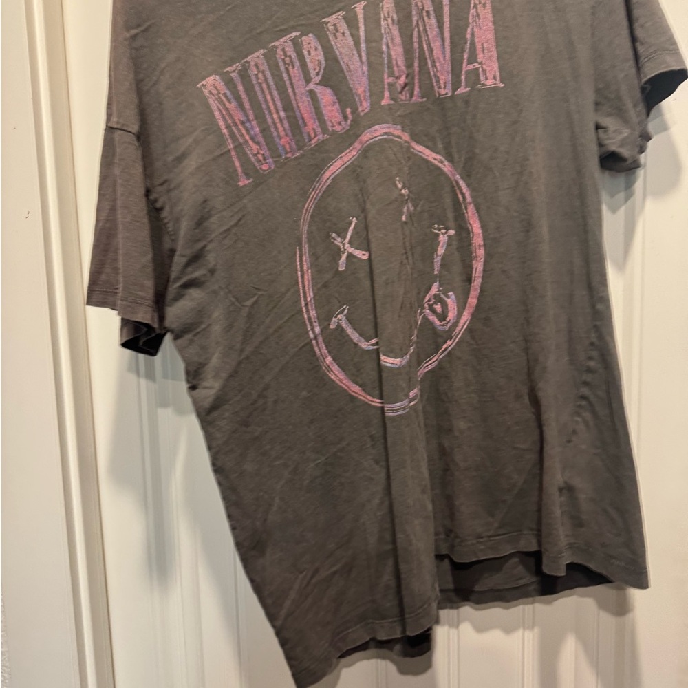 Cotton On Nirvana Graphic Tee in Gray and Pink